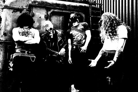 TRUCHŁO STRZYGI - Détails et extrait du premier album Pora Umierać