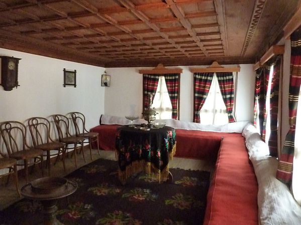 Jour 10 - Kasanlak - Musée ethnographique pièce à vivre
