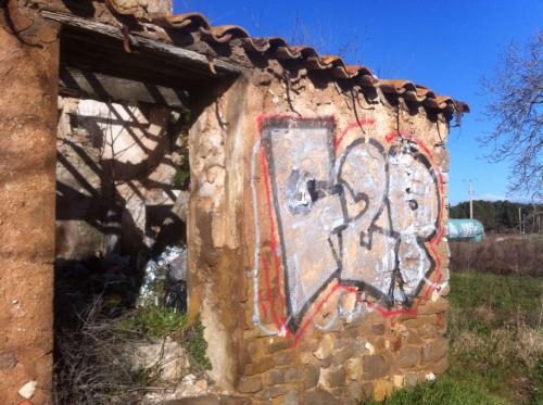 Mas de Paris plein de déchets - Puyloubier