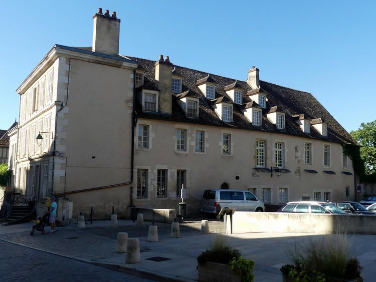 Ancien tribunal