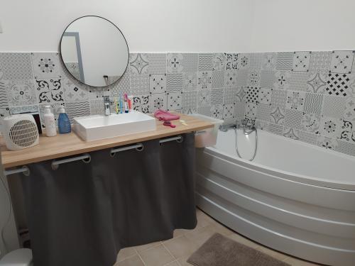 La salle de bain dans la chambre de Victoria