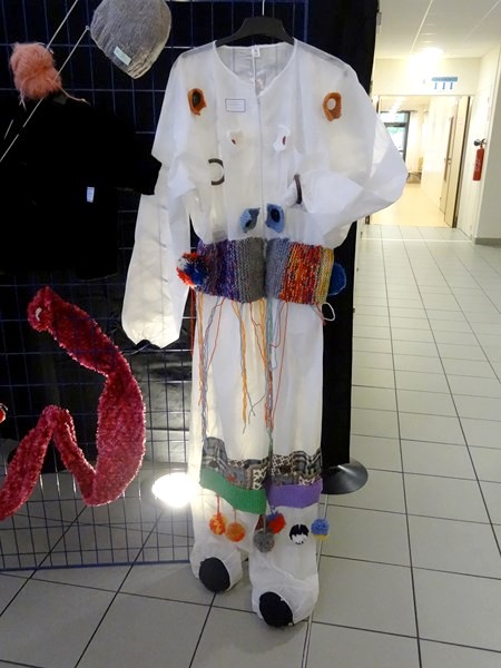 Une belle exposition de tricots, broderies, crochet organisée par les Amis du CSCL