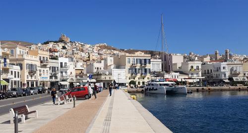 SYROS, la très belle...