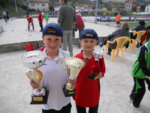 MAXIME ROCHE AU TOURNOI JEUNE A LAMASTRE LE LUNDI 9 AVRIL 2012