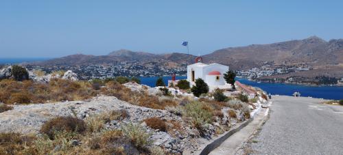 De LEROS à PATMOS.