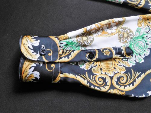 De l'art de la symétrie..chemise style Versace 