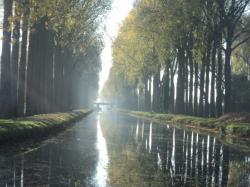  * Le Canal de l'Espierres
