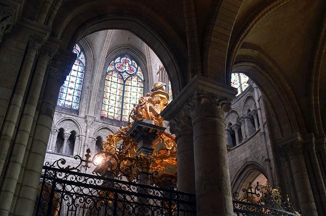 Escapade entre sœurs en Bourgogne : Jour 4 - La Cathédrale de Sens et Ervy-le-Châtel