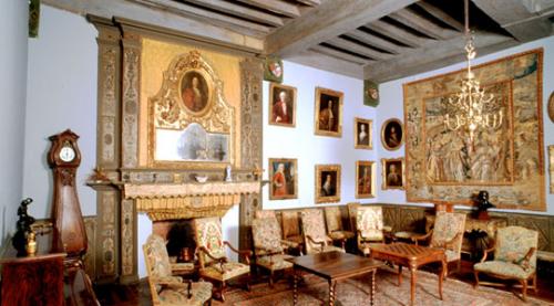 Le château de Castelnau-Bretenoux  (Lot)