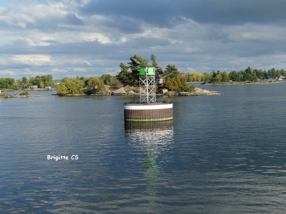 Croisière sur le Saint-Laurent, dans le Parc Naturel des Mille Iles au Canada...
