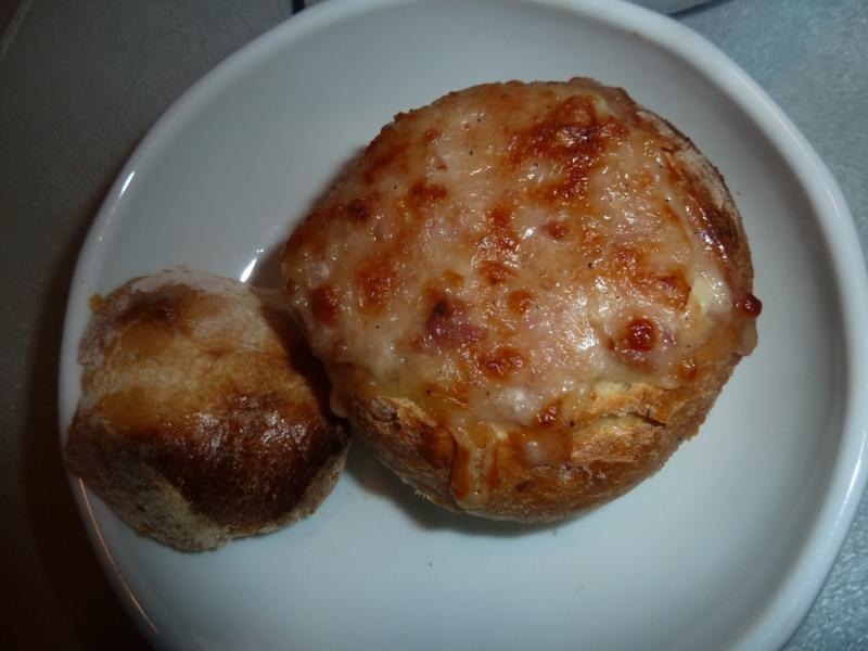 "Petits pains au Brie" ...