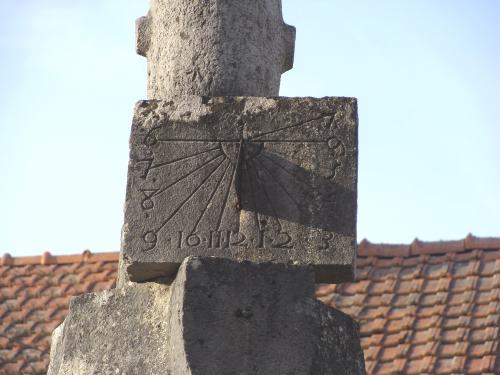 -Des cadrans solaires en Châtillonnais