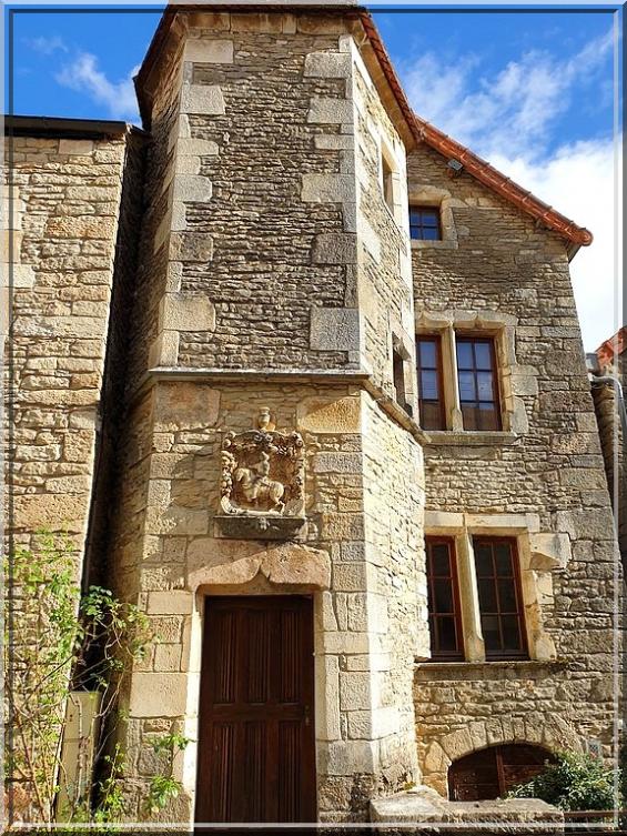 1030 - Châteauneuf-en-Auxois en Côte d'Or (21)