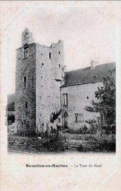LES REMPARTS DE BAZOCHES-AU-HOULME (Orne)