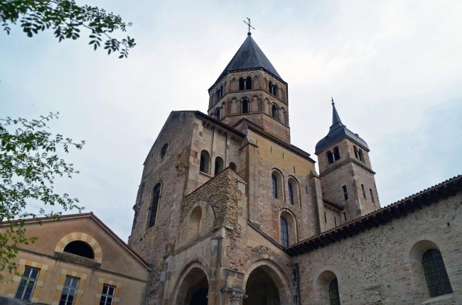 Vacances 2022 : visite libre de l'abbaye de Cluny