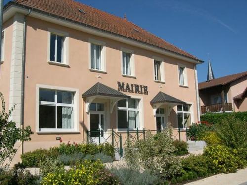 Sérézin-de-la-Tour (38)