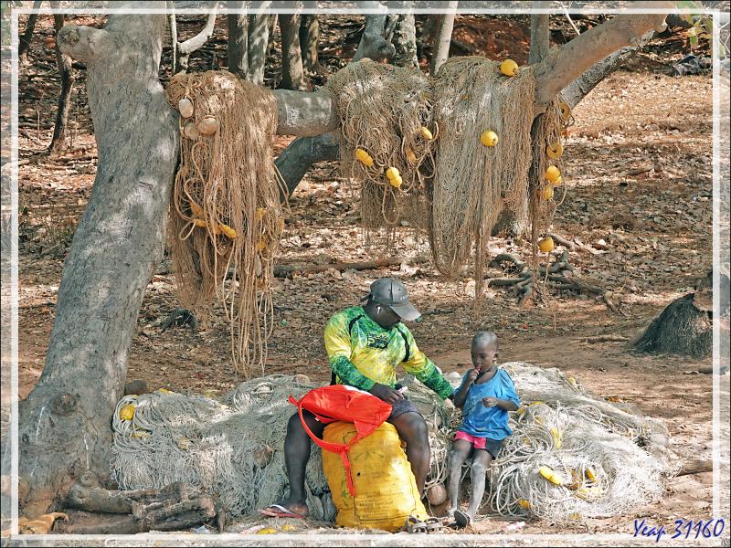 05/04/2024 après-midi : Débarquement sur une plage au nord de l'île Carache pour aller visiter le village d'Ampincha - Bijagos - Guinée Bissau