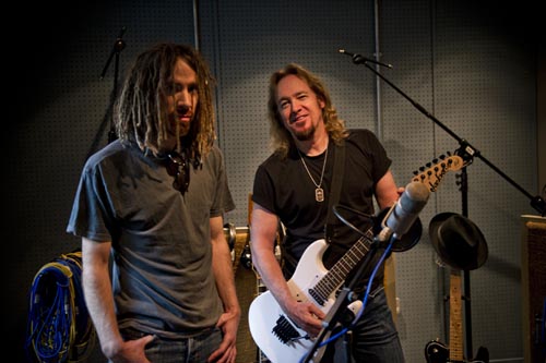 Primal Rock Rebellion, le side project d'Adrian Smith