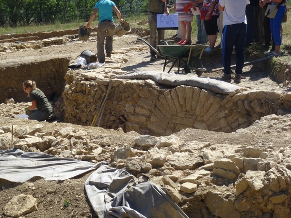 Visite des nouvelles fouilles d'Alesia avec la Société Archéologique et Historique du Pays Châtillonnais (SAHC)