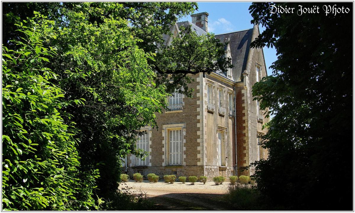 (85) Vendée - Les Essarts (5) - Le château du XIX°