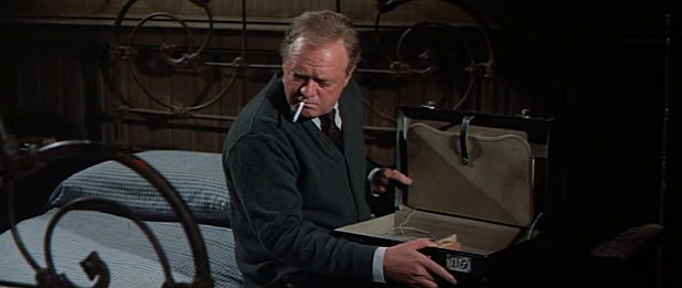 AIRPORT - VAN HEFLIN
