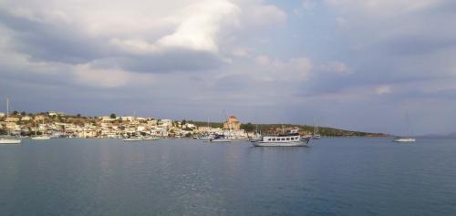 De KOILADHIA à SPETSAÏ