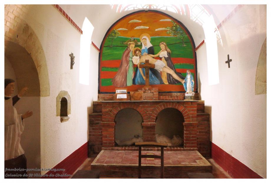 Le calvaire de Saint Hilaire de Chaléons