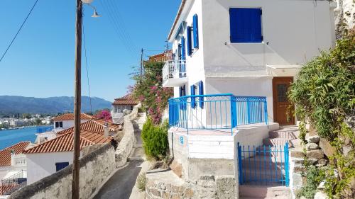 Les ruelles de POROS