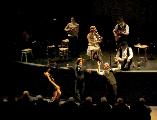 "Au cabaret du lapin agile", un joyeux et émouvant spectacle a ravi le public au théâtre Gaston Bernard de Châtillon sur Seine.