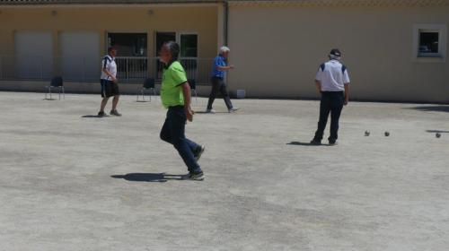 Quelques Villeneuvoie et Lavilledieu au fédéral quadrettes vérérans à Valvigneres 