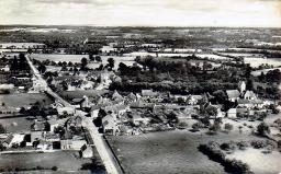 LES REMPARTS DE BAZOCHES-AU-HOULME (Orne)