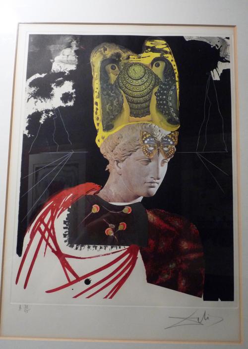 Dalí fait le mur