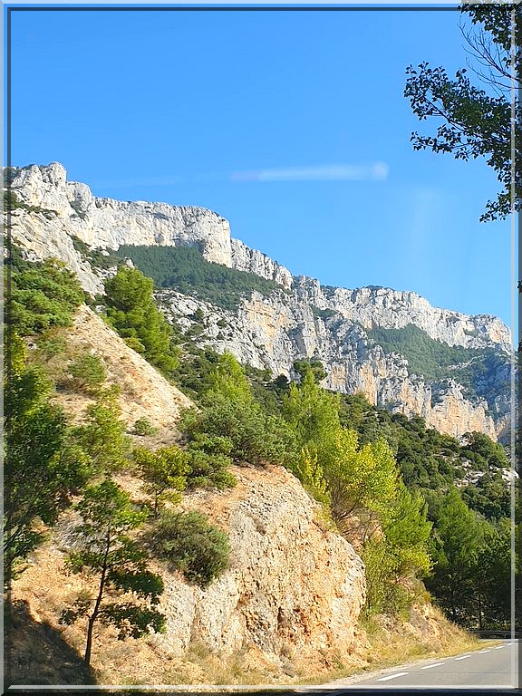 1015 - Aiguines dans le Var (83)  Suite Art.1014