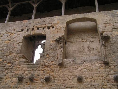 Carcassonne  (Aude)  :  les remparts et le château comtal  