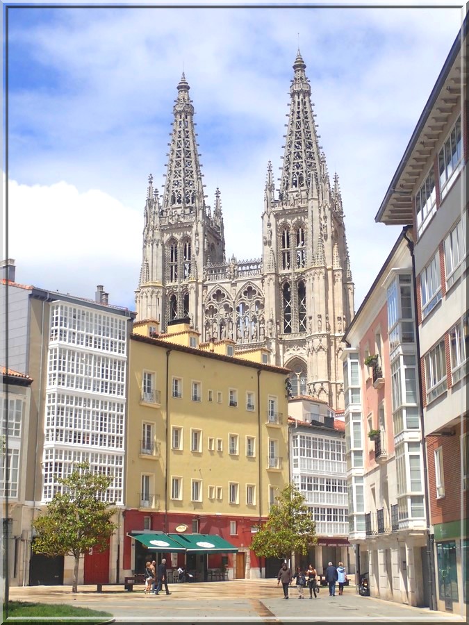 933 - Suite34 : -Notre Chemin vers St Jacques de Compostelle à travers ses anecdotes-