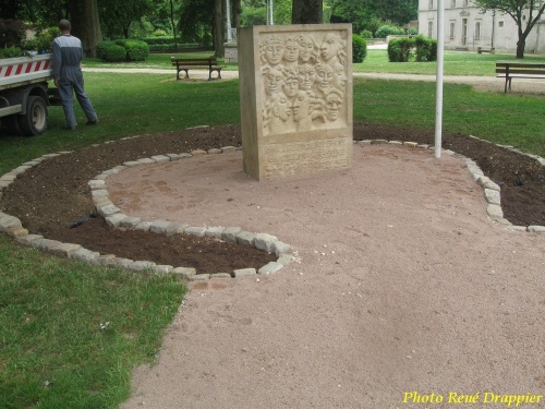 Au jardin de la Mairie