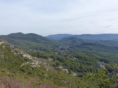 Grotte du tonneau et oppidums