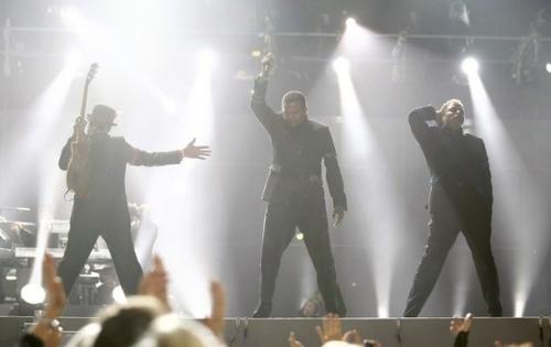 MICHAEL JACKSON TRIBUTE LIVE 