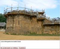 GUEDELON - Ils ont bâti un château-fort (89)