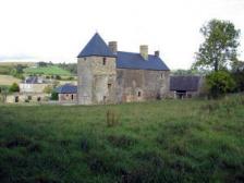 LES REMPARTS DE BURES-LES-MONTS (Calvados)