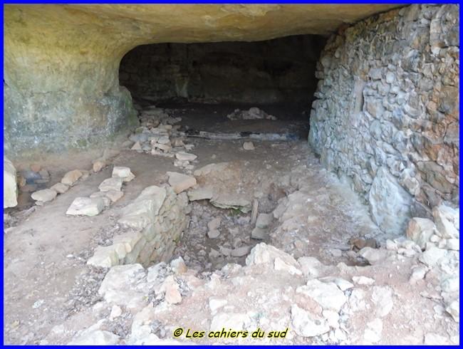 Gorges du Caramy, des grottes