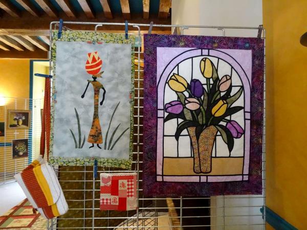  "Talents Cachés" à Puits, a présenté une superbe exposition de peintures, et de produits artisanaux