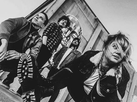 EARTH DRIVE - Détails et extrait du nouvel album Helix Nebula