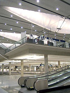 YUL international public arrivals hall