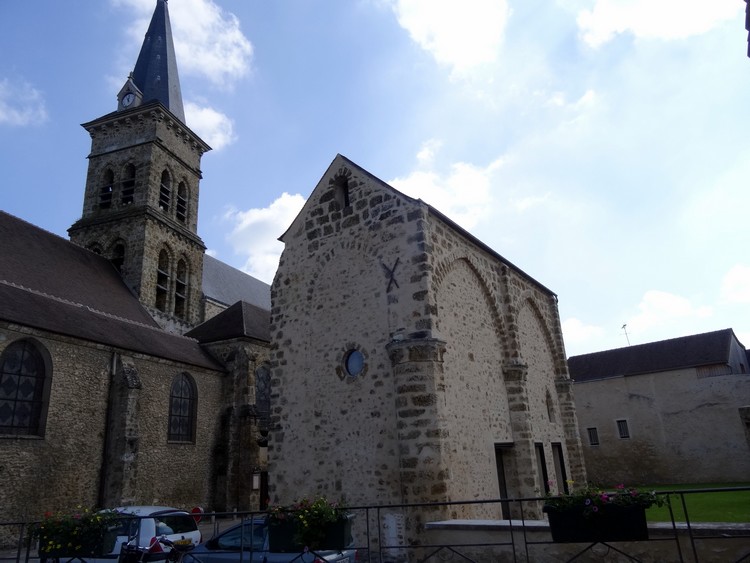 Eglise et ancien prieuré