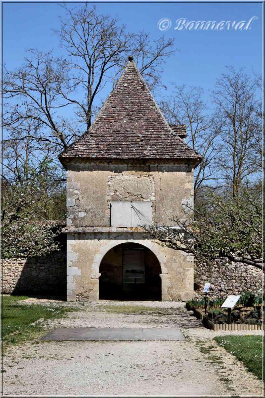 ¨Pigeonnier sur arcades Abbaye de Flaran Gers