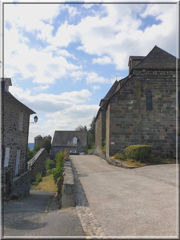 944 - Tournemire dans le Cantal (15)