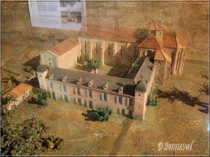 Abbaye de Beaulieu-en-Rouergue Tarn-et-Garonne maquette de l'abbaye actuelle