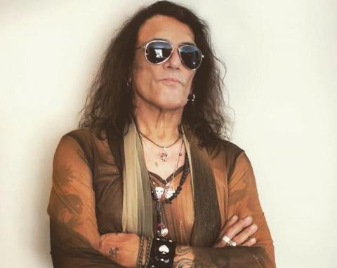 STEPHEN PEARCY - Les détails du nouvel album View To A Thrill