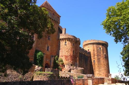 Le château de Castelnau-Bretenoux  (Lot)